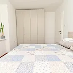 Aldora Apartman *