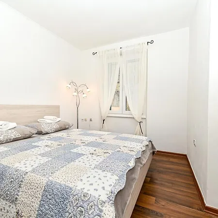 Apartman Aldora Zára