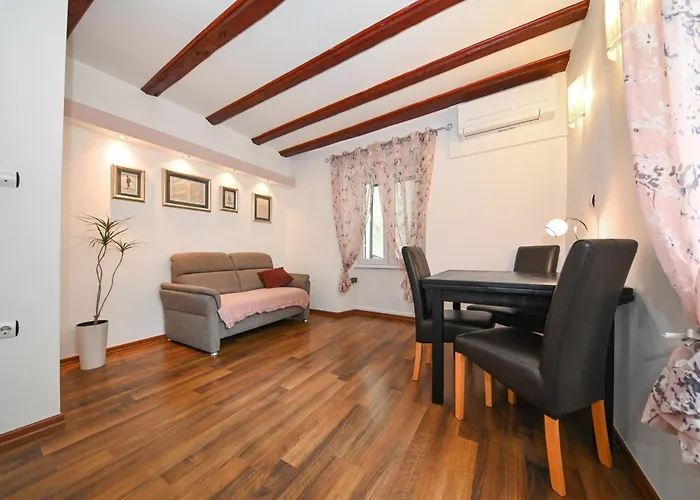 Aldora Appartement *